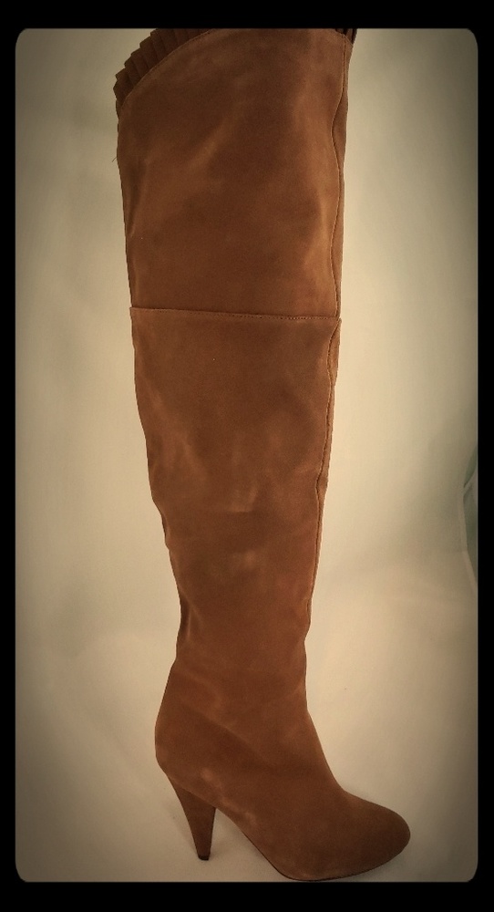 HOT IN HOLLYWOOD Brown Sued Knee High Heels 9M - Picture 2 of 11